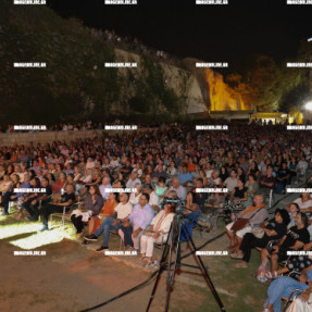 ΣΥΝΑΥΛΙΑ ΞΑΡΧΑΚΟΥ ΣΤΑ ΠΛΑΙΣΙΑ ΤΟΥ ΦΕΣΤΙΒΑΛ ΤΩΝ ΤΕΙΧΩΝ