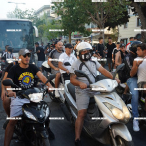 ΠΟΡΕΙΑ ΦΙΛΑΘΛΩΝ ΜΕ ΤΟ ΛΕΩΦΟΡΕΙΟ ΤΗΣ ΟΜΑΔΑΣ ΤΟΥ ΟΦΗ